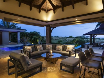 4 Bedroom Villa