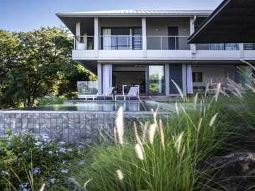 5 Bedroom Villa