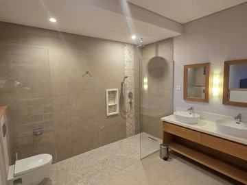 4 Bedroom Apartment