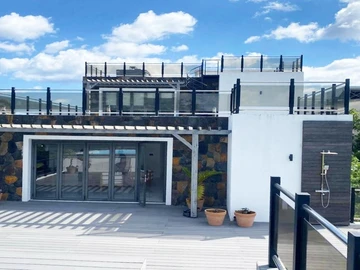 8 Bedroom House