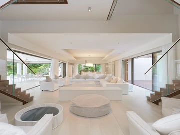 5 Bedroom Villa