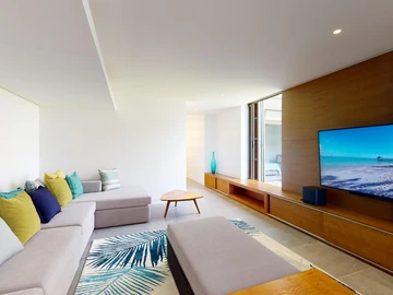 5 Bedroom Villa