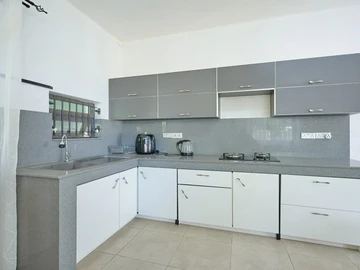 18 Bedroom Apartment