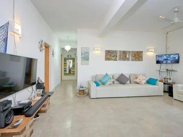 18 Bedroom Apartment