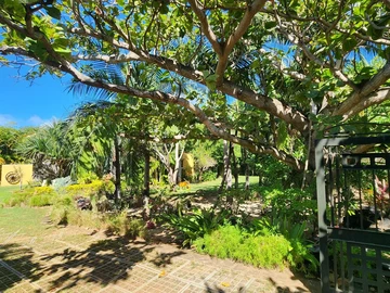5 Bedroom Villa
