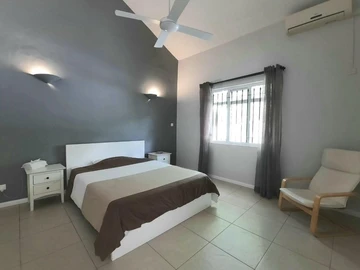4 Bedroom Villa