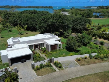 5 Bedroom Villa