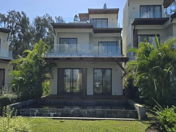4 Bedroom Villa