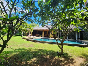 5 Bedroom Villa