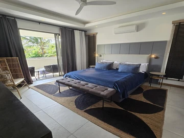 5 Bedroom Villa