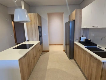 4 Bedroom Apartment