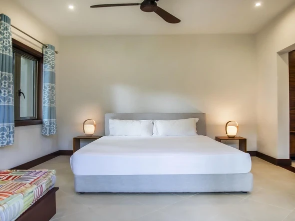 4 Bedroom Villa