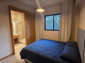4 Bedroom Apartment