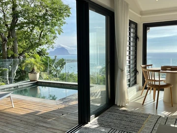 5 Bedroom Villa
