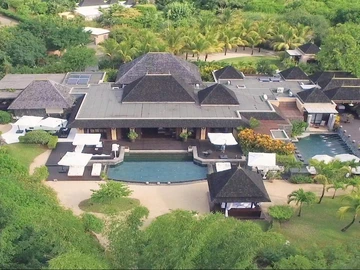 5 Bedroom Villa