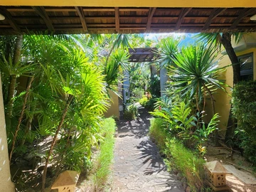 5 Bedroom Villa