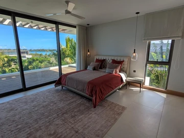 5 Bedroom Villa