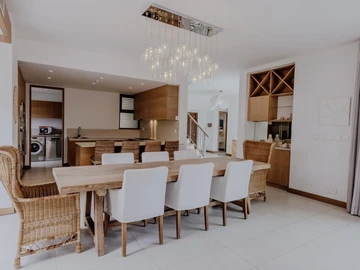 4 Bedroom Villa