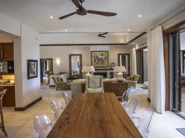 4 Bedroom Villa