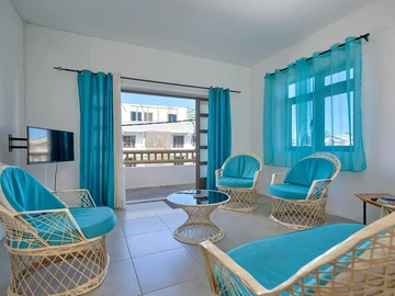 18 Bedroom Apartment