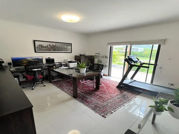5 Bedroom Villa