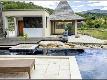 5 Bedroom Villa