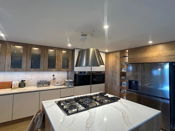 4 Bedroom Apartment