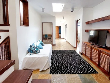5 Bedroom Villa