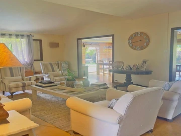 5 Bedroom Villa