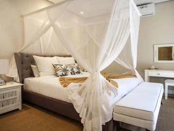 5 Bedroom Villa