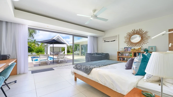 Villa Bluewave