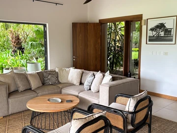 5 Bedroom Villa