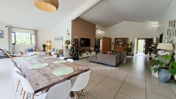 West Wind Villa