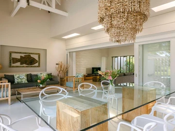 4 Bedroom Villa