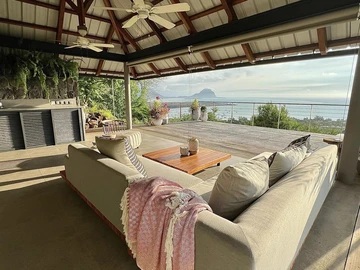 5 Bedroom Villa