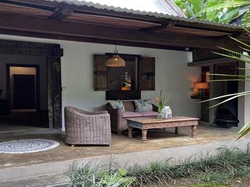 6 Bedroom Villa