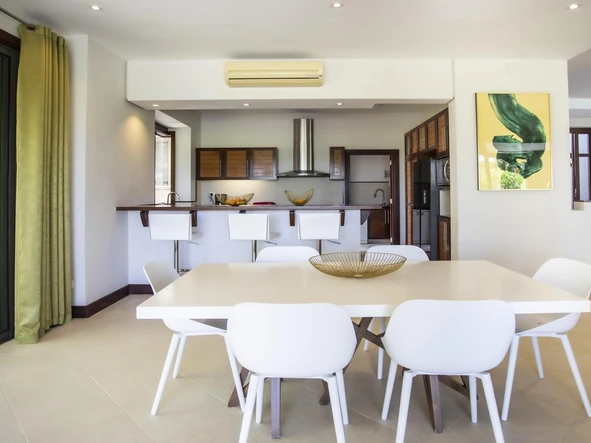 4 Bedroom Villa