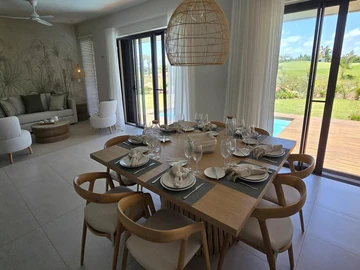 4 Bedroom Villa