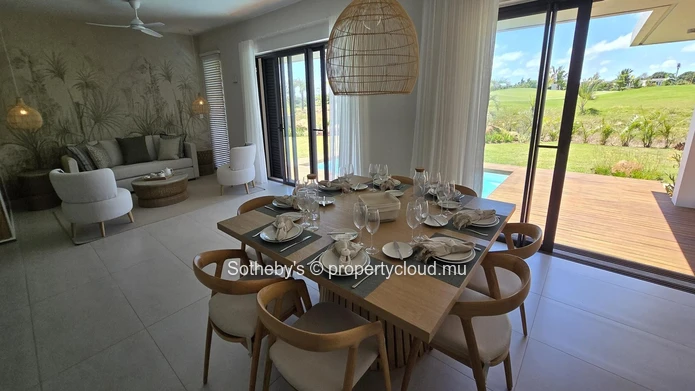 The Veranda House - Azuri