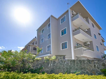 18 Bedroom Apartment