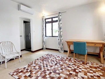 5 Bedroom Villa