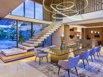 5 Bedroom Villa