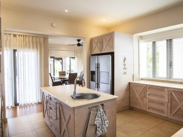 4 Bedroom Villa
