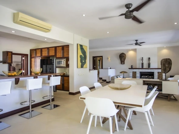 4 Bedroom Villa