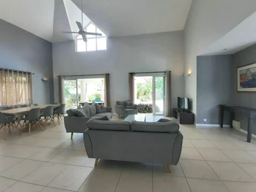 4 Bedroom Villa