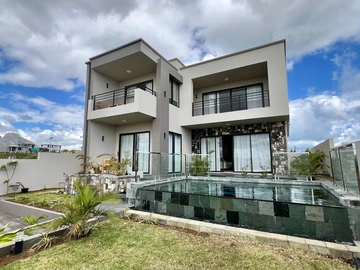 4 Bedroom Villa