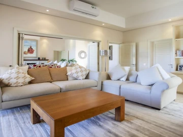 5 Bedroom Villa