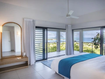 5 Bedroom Villa