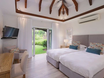 4 Bedroom Villa