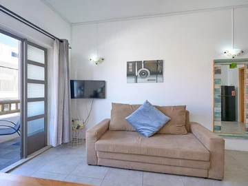 18 Bedroom Apartment